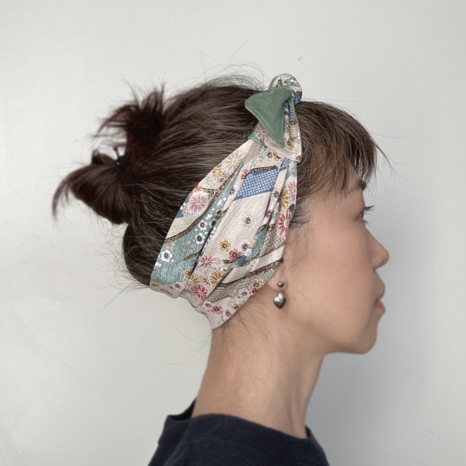 Japanese fabric head scarf, Aqua White