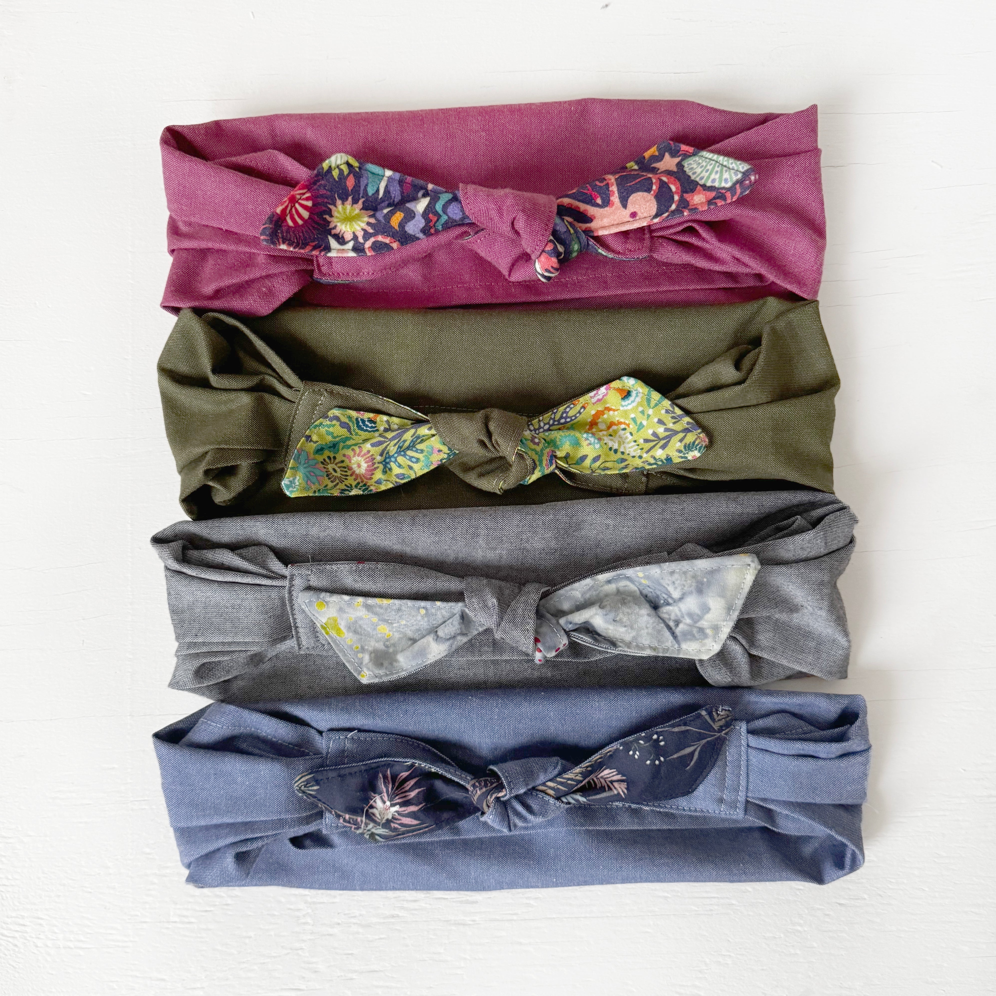 Head scarf Sold / Ribbon print