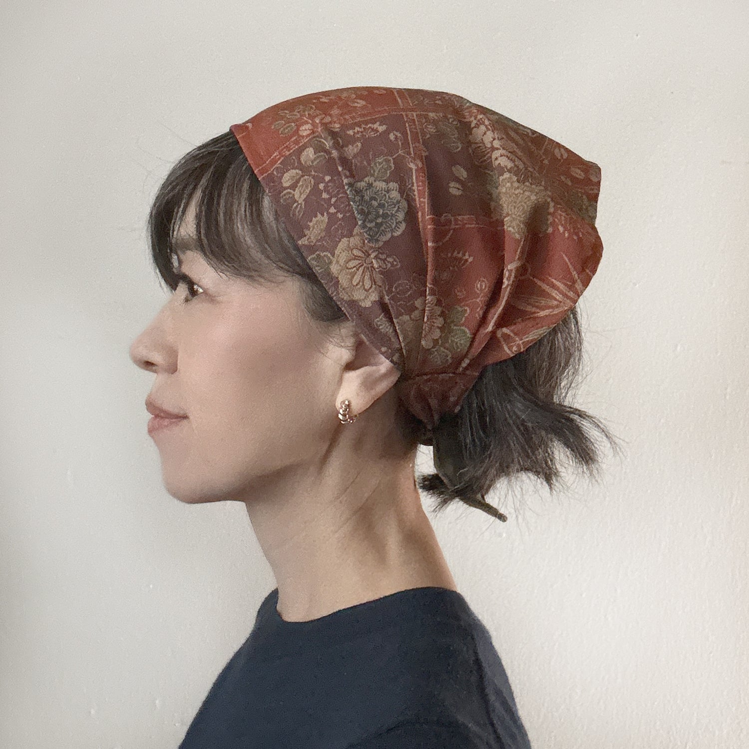 Head scarf Vintage kimono Japanese fabric Reddish Brown