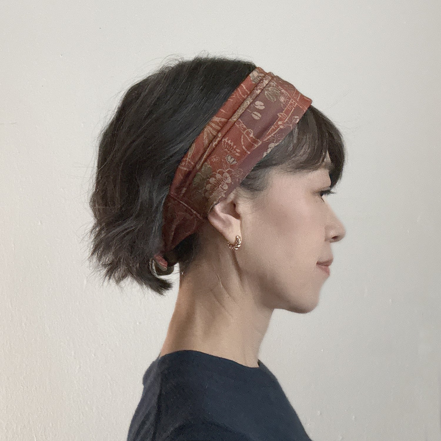 Head scarf Vintage kimono Japanese fabric Reddish Brown
