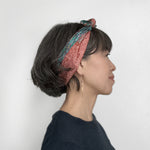 Reversible headscarf: Red or white