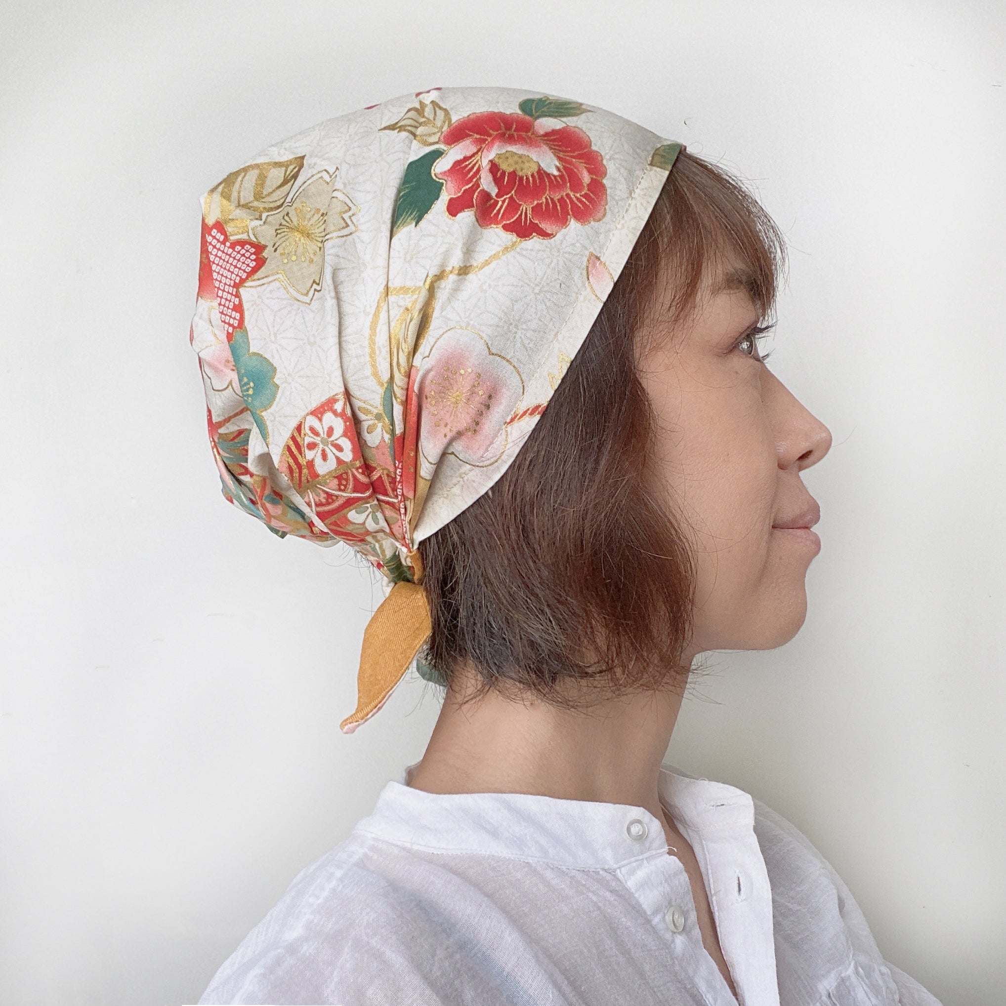 Head covering scarf, Japanese White Flower